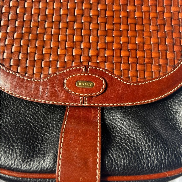 Vintage Bally leather crossbody - Picture 2 of 7